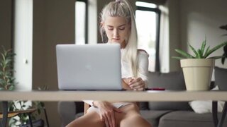 Cutie has sex with a guy during a work call