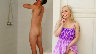 Stepdaughter-spy excited unshaven stepfather