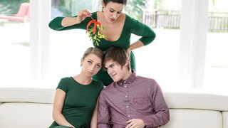 [FamilyStrokes] Penny Barber, Macy Meadows - Sharing A Holiday Treat