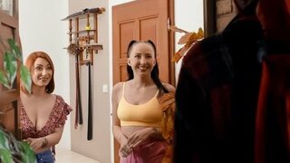 [RealityKings] Lucia Fernandez, Bella Angel (Suckin' At The Homestay / 08022023)