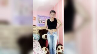Lila Jordan is WETTING her JEANS_Lila Jordan_1080p
