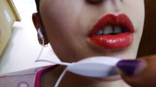 ASMR CLOSE-UP KISS YOU BEFORE BED sowet992 1080p